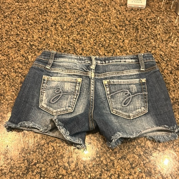 ZCOJEANS Premium in size 1.Shorts Great condition - Picture 3 of 5